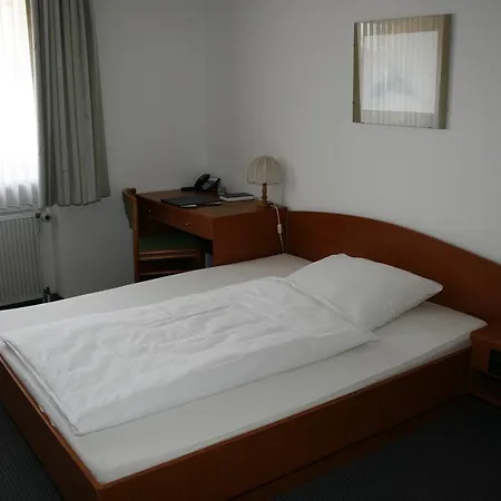 Bonneberger Hof Hotel 2*