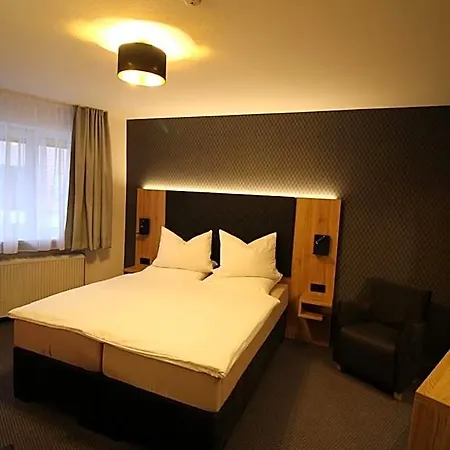 Bonneberger Hof Hotel 2*