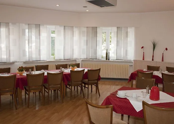 Bonneberger Hof Hotell 2*